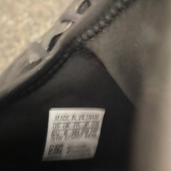 Adidas NMD R1 V2 'Dazzle Camo' - Size 6.5 - Picture 8 of 10